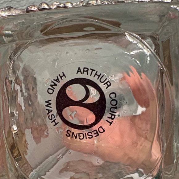 Vintage Arthur Court Glass Decanter with Rabbit &Grape Pattern in Aluminum - Picture 6 of 10